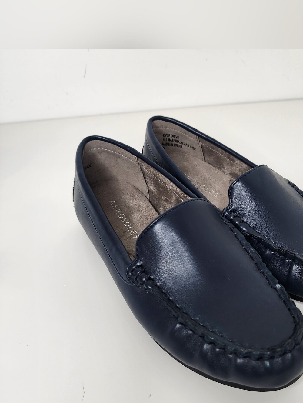 AEROSOLES Navy Leather Womens  Slip-On Moccasin Loafers Size 5